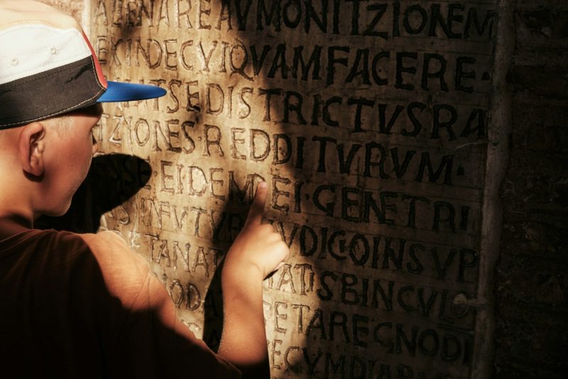 I bambini non ascoltano soltanto: conducono l’indagine