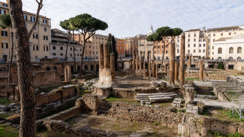 Largo di Torre Argentina — tappa del percorso